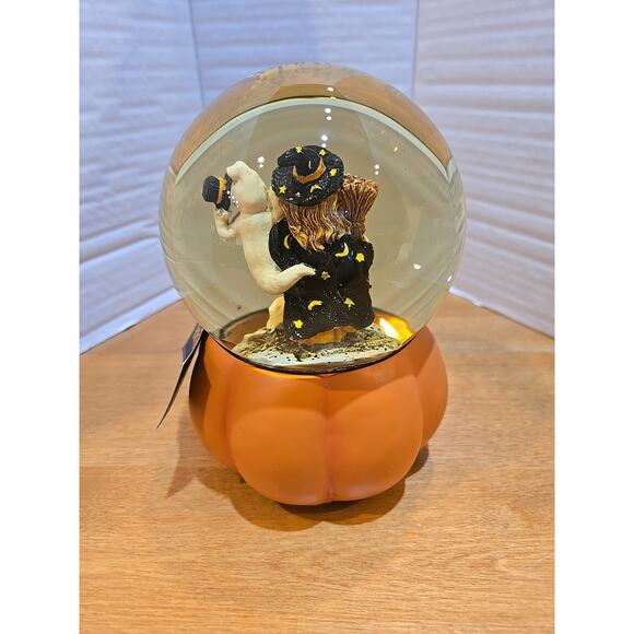 Broomstick Blvd Haunted House Glitter Snow Globe Ding Dong the Witch is Dead NWT - Picture 7 of 10